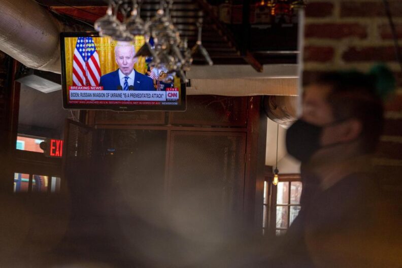 A días del discurso de Biden, se siente un estado de desunión, miedo y peligro