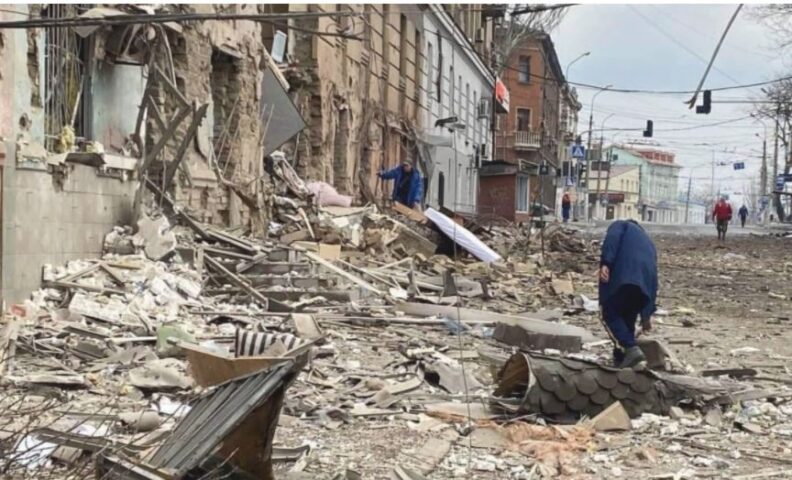 El ejército ruso bombardeó una mezquita en la que se refugian más de 80 civiles