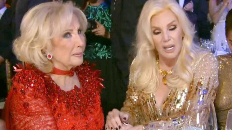 Mirtha Legrand se emocionó por el recuerdo de sus hermanos y fue consolada por Susana Giménez