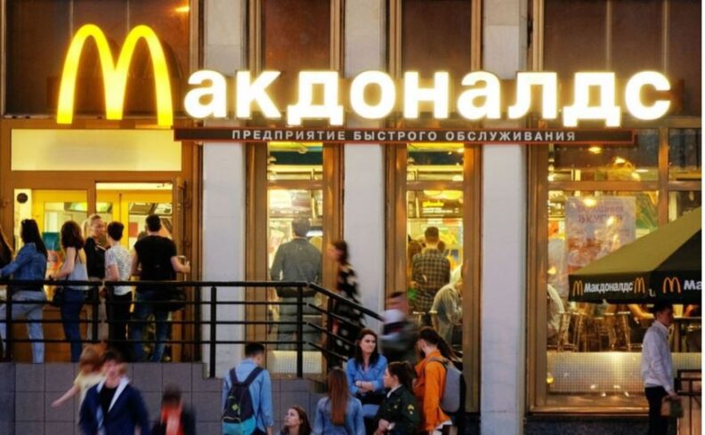 McDonald's anunció su salida total de Rusia por la guerra en Ucrania