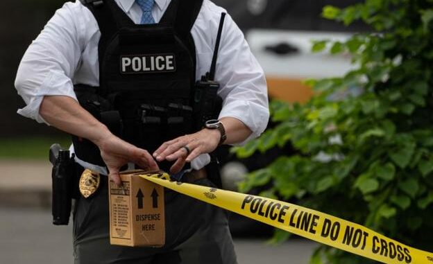 policia-eeuu-kanC-U170343684498XkB-624x385@RC