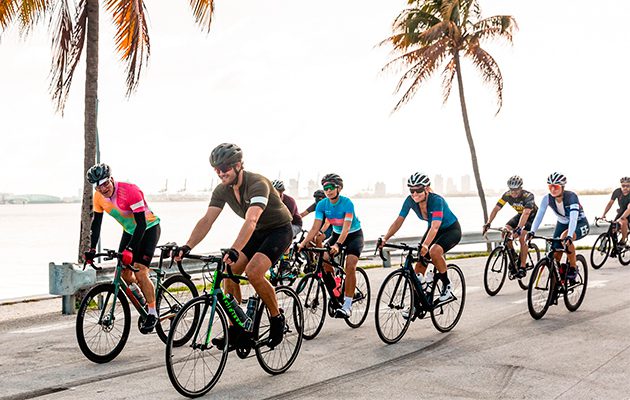 Miami-Dade comenzó plan piloto para proteger a los ciclistas