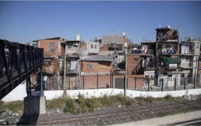 Cerca de 17 millones de argentinos son pobres, según estudio de la UCA