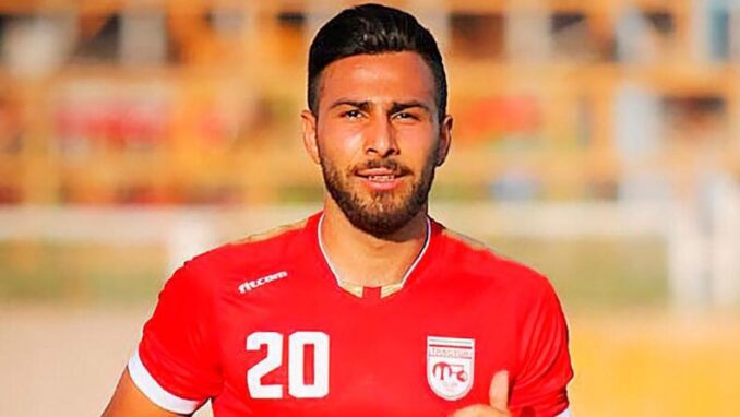 El futbolista Azadani fue condenado a 26 años de cárcel en Irán