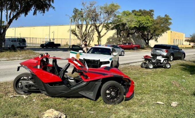 Miami-Dade : Autos robados, armas y 40 detenidos fue el saldo del operativo contra motoristas