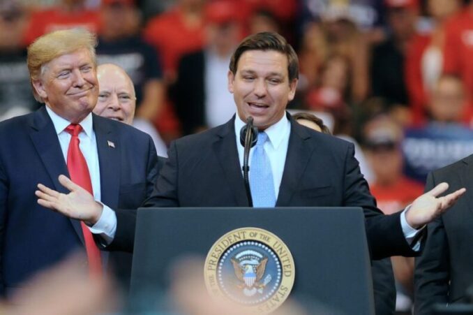 Según encuesta, DeSantis le ganaría a Trump en las primarias republicanas